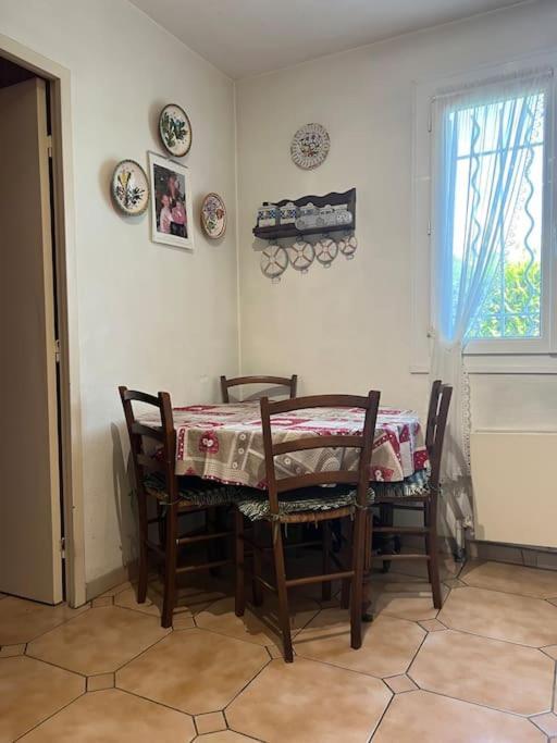 Maison Familiale Idealement Situee Avec Tout Le Confort Nimes Ngoại thất bức ảnh